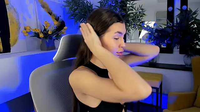 IndigoFae online show from November 14, 2025, 4:44 am