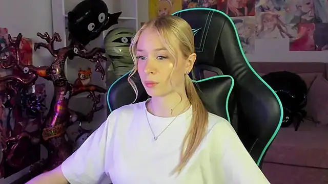 Snapshot of MiaGraces chatting on October 29, 2025, 6:09 pm MiaGraces online show from October 29, 2025, 6:09 pm