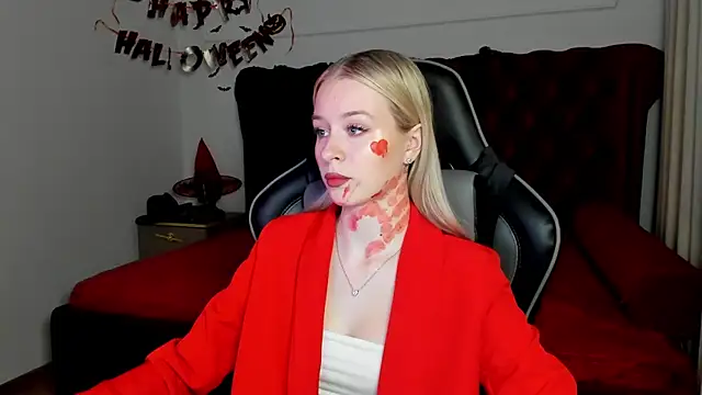 Snapshot of MiaGraces chatting on October 31, 2025, 6:20 pm MiaGraces online show from October 31, 2025, 6:20 pm