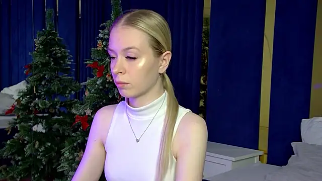 Snapshot of MiaGraces chatting on December 18, 2025, 5:13 am MiaGraces online show from December 18, 2025, 5:13 am