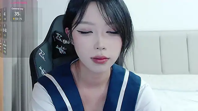 Puppy-12 online show from December 17, 2025, 11:16 am