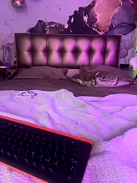 Snapshot of UnatedBabe chatting on October 17, 2025, 12:25 am UnatedBabe online show from October 17, 2025, 12:25 am