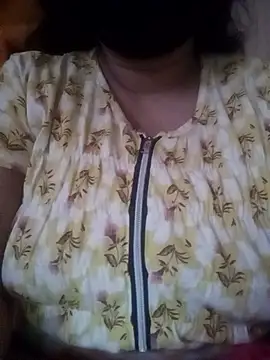 Snapshot of satthi-03 chatting on October 1, 2025, 8:20 am satthi-03 online show from October 1, 2025, 8:20 am
