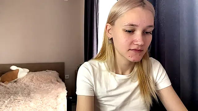 TwinedPeril online show from October 15, 2025, 7:08 am