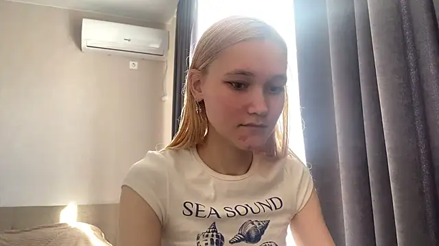 TwinedPeril online show from October 22, 2025, 7:08 am