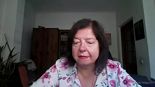 Snapshot of Violet_Pulse chatting on September 26, 2025, 9:24 am Violet Pulse online show from September 26, 2025, 9:24 am