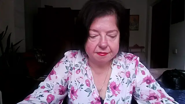 Snapshot of Violet_Pulse chatting on October 18, 2025, 8:04 am Violet Pulse online show from October 18, 2025, 8:04 am