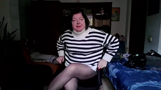 Snapshot of Violet_Pulse chatting on October 21, 2025, 9:10 am Violet Pulse online show from October 21, 2025, 9:10 am