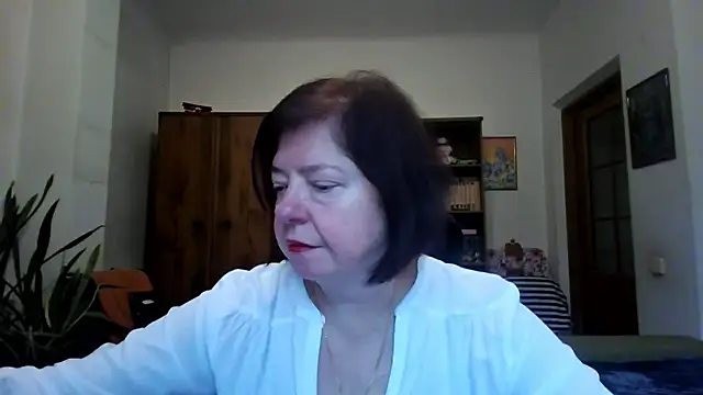 Snapshot of Violet_Pulse chatting on November 27, 2025, 10:50 am Violet Pulse online show from November 27, 2025, 10:50 am