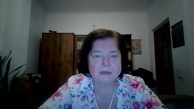 Snapshot of Violet_Pulse chatting on December 3, 2025, 2:04 pm Violet Pulse online show from December 3, 2025, 2:04 pm