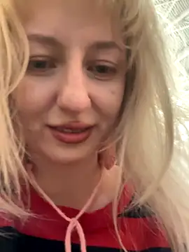 RonnieKiss online show from October 30, 2025, 5:42 am