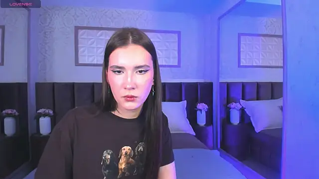 Snapshot of babyy_gloria chatting on September 19, 2025, 4:40 pm babyy gloria online show from September 19, 2025, 4:40 pm