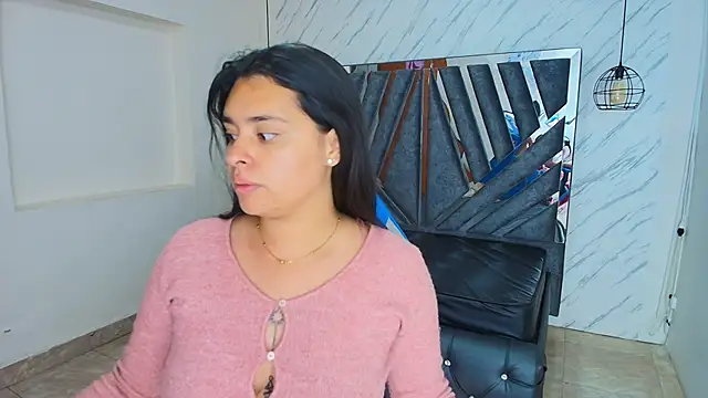 lorem adams online show from December 5, 2025, 11:08 am