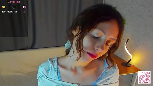 Snapshot of DelilahConsalvo chatting on October 19, 2025, 6:08 pm DelilahConsalvo online show from October 19, 2025, 6:08 pm