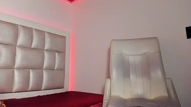 Snapshot of peyton__wat chatting on November 28, 2025, 11:57 am peyton wat online show from November 28, 2025, 11:57 am