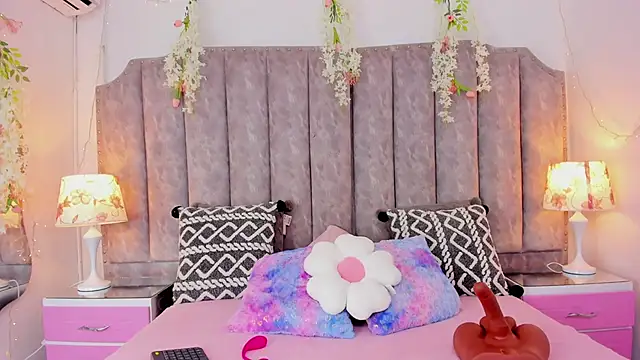 Snapshot of JadeBennett_ chatting on October 25, 2025, 4:31 am JadeBennett online show from October 25, 2025, 4:31 am