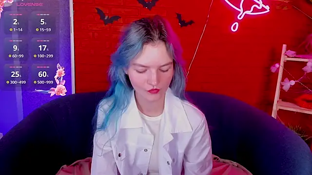 Snapshot of Lika_Sky chatting on October 24, 2025, 11:17 am Lika Sky online show from October 24, 2025, 11:17 am