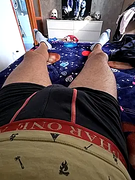 Snapshot of Foxbiker chatting on October 22, 2025, 1:33 pm Foxbiker online show from October 22, 2025, 1:33 pm