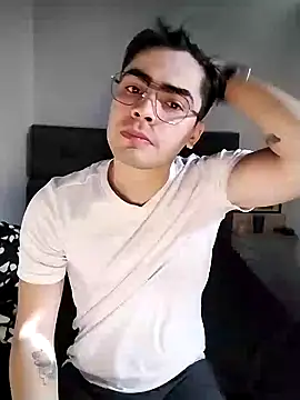 Mason grey online show from November 5, 2025, 12:38 pm