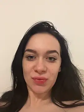 AlessiaVoss online show from December 17, 2025, 5:41 pm