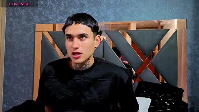 owen desmond online show from September 26, 2025, 2:26 am