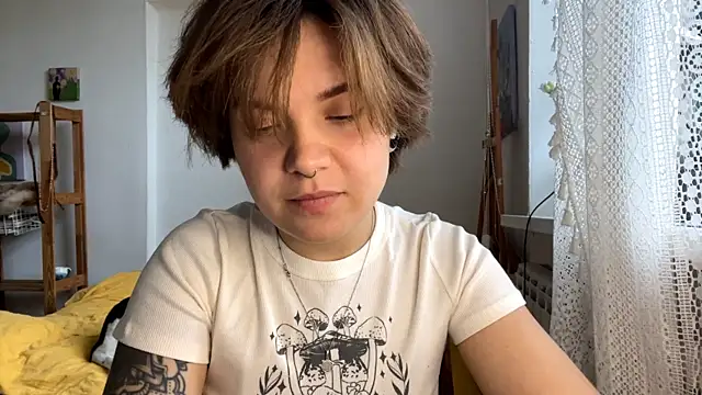 SabrinaFolts online show from September 20, 2025, 10:05 am