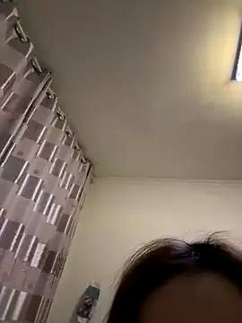 YY-27 online show from October 25, 2025, 11:54 pm