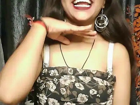 Snapshot of Sweey_Bebo chatting on October 7, 2025, 3:09 pm Sweey Bebo online show from October 7, 2025, 3:09 pm