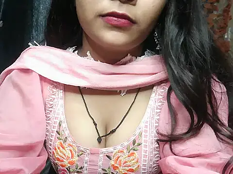 Snapshot of Sweey_Bebo chatting on October 8, 2025, 9:34 pm Sweey Bebo online show from October 8, 2025, 9:34 pm