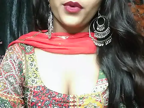 Snapshot of Sweey_Bebo chatting on October 11, 2025, 5:33 pm Sweey Bebo online show from October 11, 2025, 5:33 pm