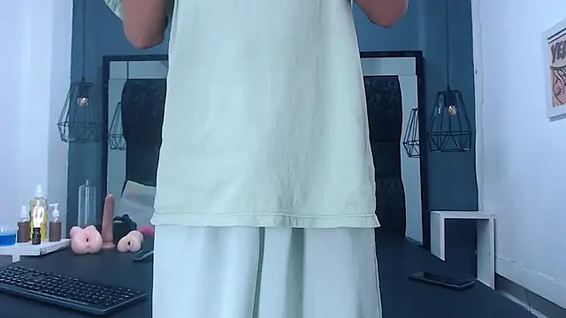 Daniel delux  online show from October 16, 2025, 12:06 pm