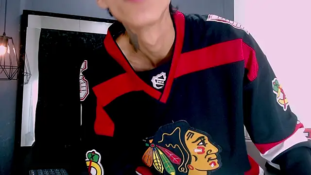 Daniel delux  online show from December 4, 2025, 11:08 am