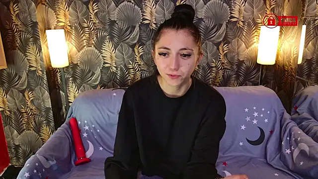 Charming LIA online show from November 8, 2025, 5:01 pm