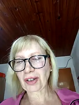 Snapshot of beautifulsexy69_2023 chatting on September 21, 2025, 4:30 pm beautifulsexy69 2023 online show from September 21, 2025, 4:30 pm