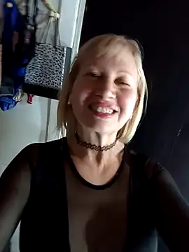 Snapshot of beautifulsexy69_2023 chatting on September 23, 2025, 5:16 pm beautifulsexy69 2023 online show from September 23, 2025, 5:16 pm