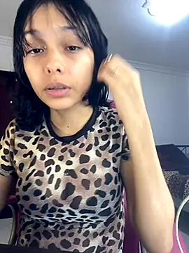 Snapshot of xoxo_milk chatting on December 2, 2025, 7:42 pm xoxo milk online show from December 2, 2025, 7:42 pm