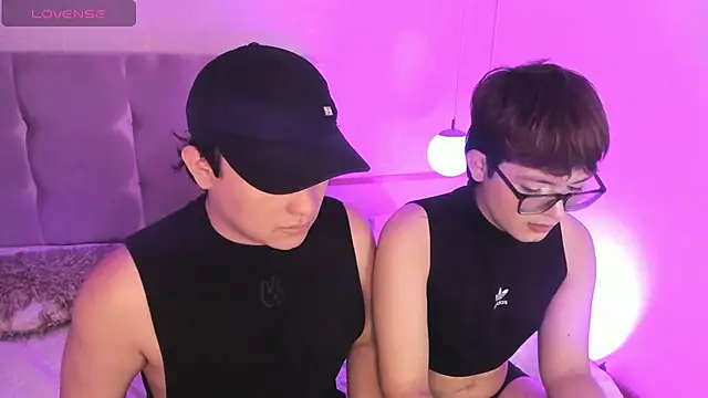 Boy2Boy Aheat online show from October 15, 2025, 12:49 pm