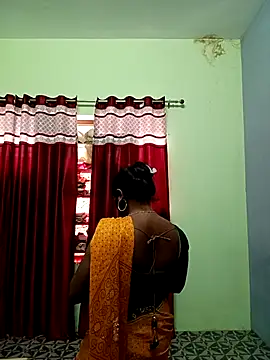 School medam online show from November 3, 2025, 4:47 am