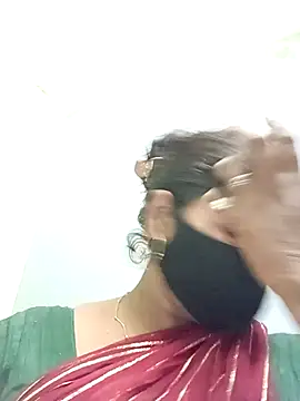 School medam online show from December 3, 2025, 11:36 pm