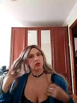 Snapshot of LaraDiva7799 chatting on September 29, 2025, 6:51 am LaraDiva7799 online show from September 29, 2025, 6:51 am