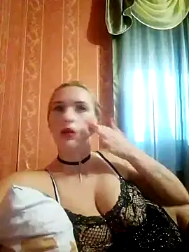 LaraDiva7799 online show from October 9, 2025, 6:11 am