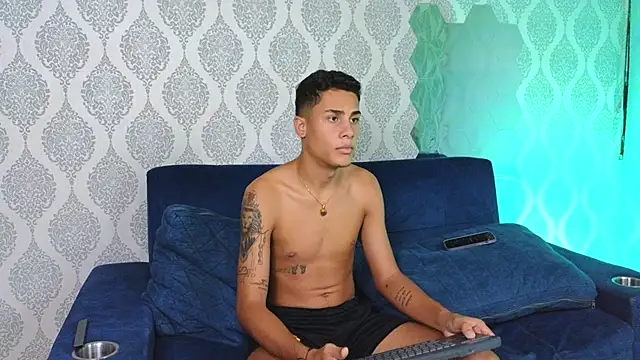 Snapshot of Twink_davidxx chatting on September 28, 2025, 7:52 pm Twink davidxx online show from September 28, 2025, 7:52 pm