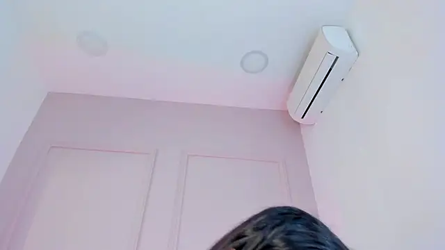 Snapshot of miia_blaze chatting on October 24, 2025, 6:37 pm miia blaze online show from October 24, 2025, 6:37 pm