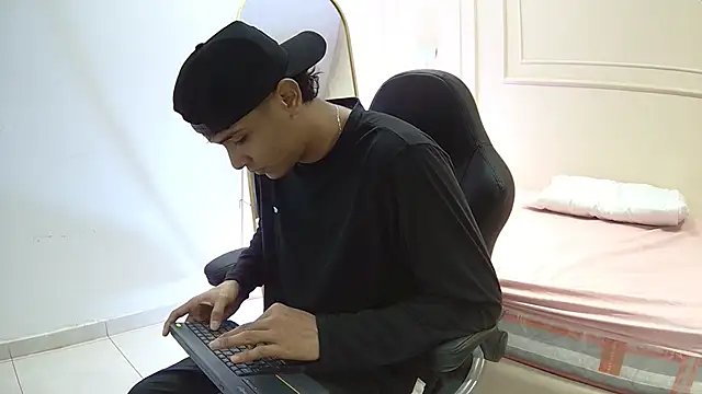 Snapshot of mila_phoenix chatting on October 20, 2025, 12:49 pm mila phoenix online show from October 20, 2025, 12:49 pm