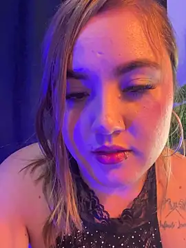 Snapshot of Dakota_Greys chatting on October 14, 2025, 11:16 pm Dakota Greys online show from October 14, 2025, 11:16 pm