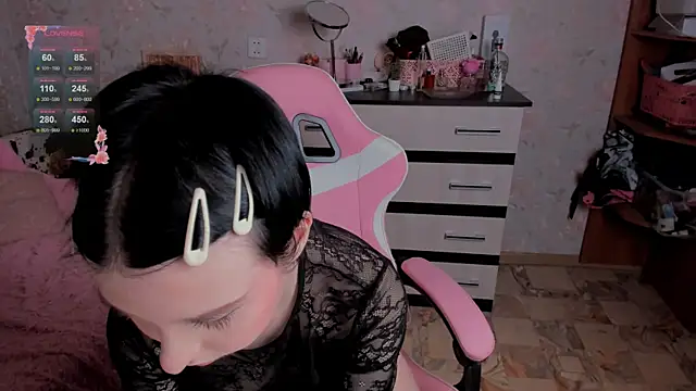 margopink online show from November 23, 2025, 1:38 am