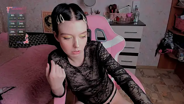 margopink online show from November 26, 2025, 10:44 pm