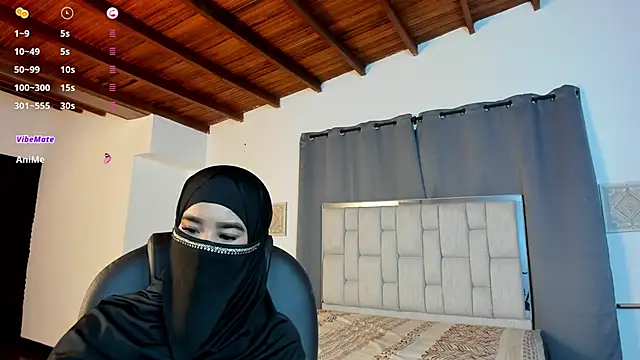 kalila latif online show from November 10, 2025, 3:05 am