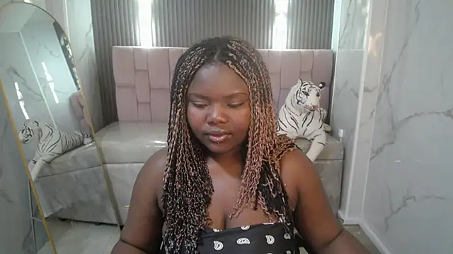 Soffia b online show from October 3, 2025, 3:25 am