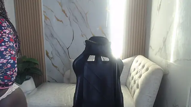 Soffia b online show from October 28, 2025, 3:10 am